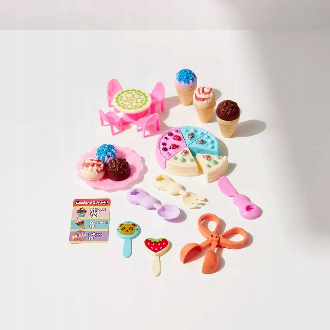 Kids ice cream shop play set with dessert accessories, table and chairs for pretend café and role play fun